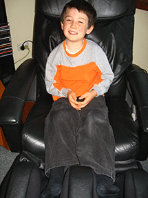 zach in chair 02